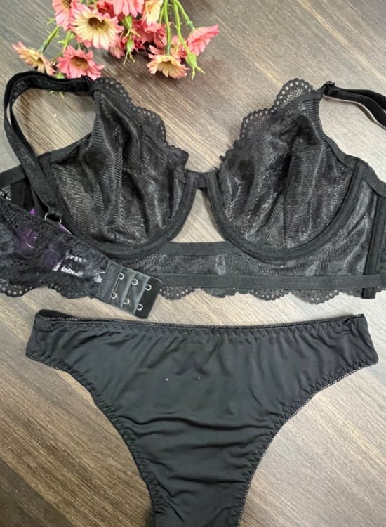 Conjunto Zara sem bojo preto 